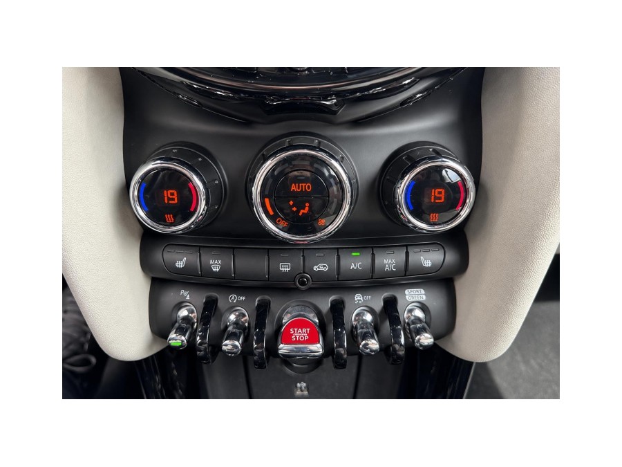 MINI d'occasion MINI 1.5 COOPER 136 GREENWICH AUTO de 2024 Paris 17