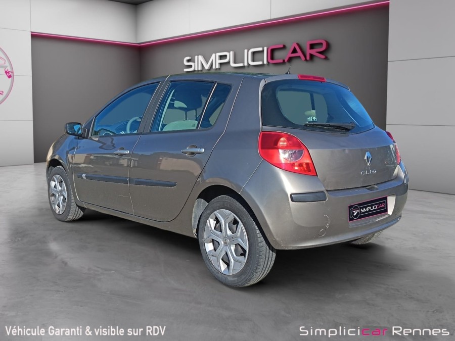 RENAULT d'occasion CLIO RENAULT CLIO ECO2 PRIVILEGE 1.5DCI 85 de 2008