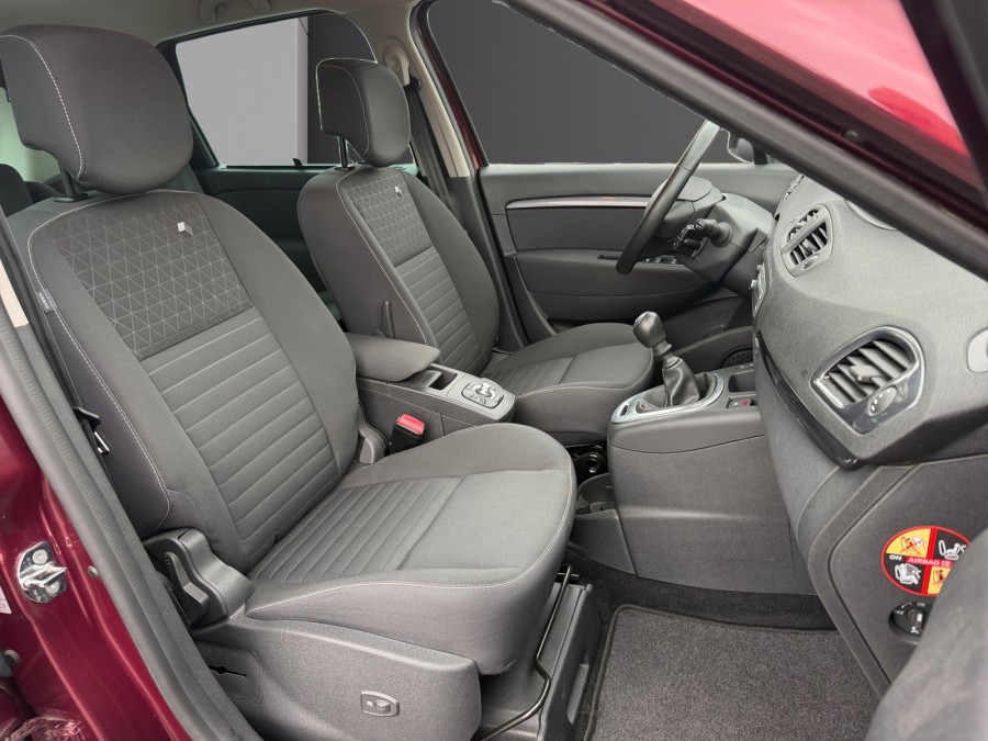 RENAULT d'occasion SCENIC III SCENIC PHASE 3 1.2 TCE  130 LIMITED de