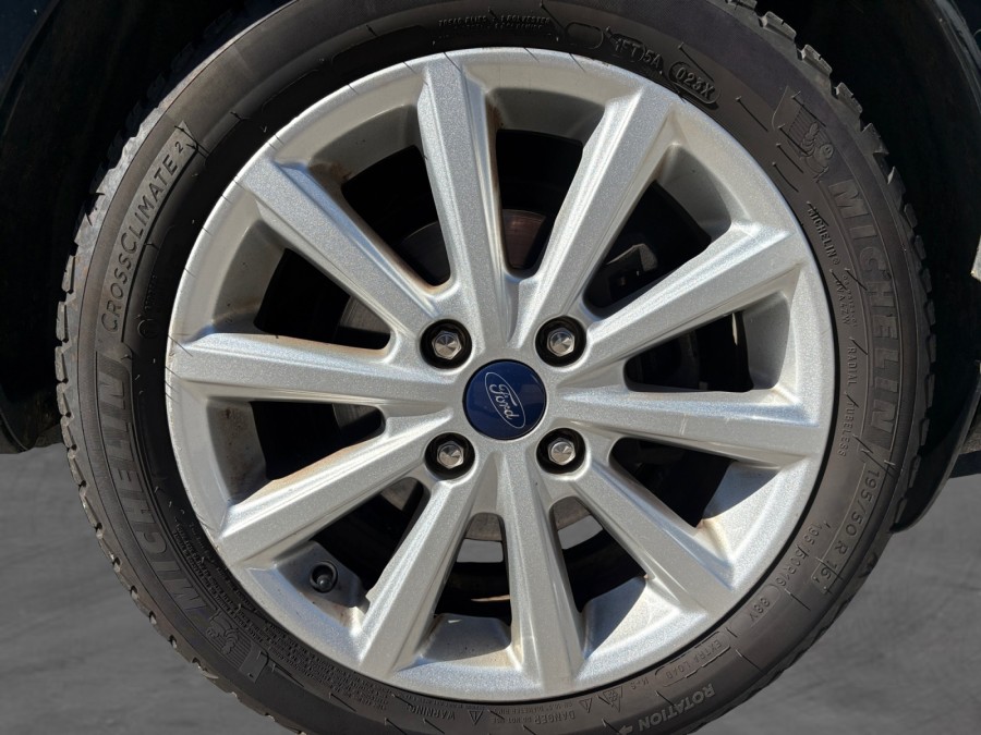 FORD d'occasion FIESTA 1000 ECOBOOST 100 BUSINESS NAV de 2016 Lyon