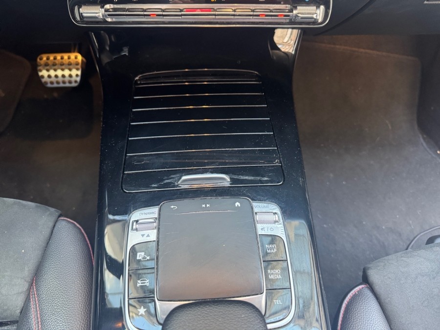 MERCEDES d'occasion CLASSE A 180 D AMG LINE AUTO de 2018 Paris 15
