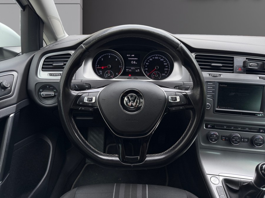 VOLKSWAGEN d'occasion GOLF 1.6 TDI 110 LOUNGE de 2015 Nîmes (30)﻿