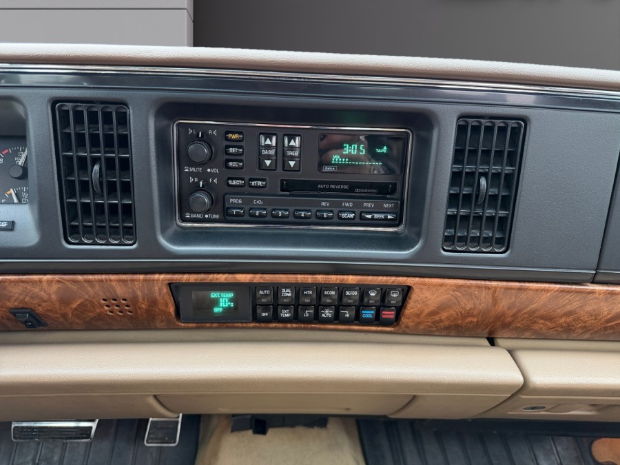 BUICK d'occasion PARKAVENUE V6 3.8 de 1994 Orleans (45)﻿