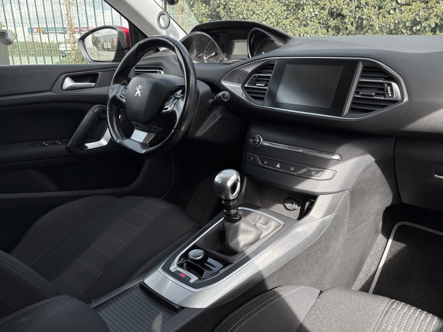 PEUGEOT d'occasion 308 II ALLURE 1.6 BLUE HDI 120Ch de 2017 Poitiers