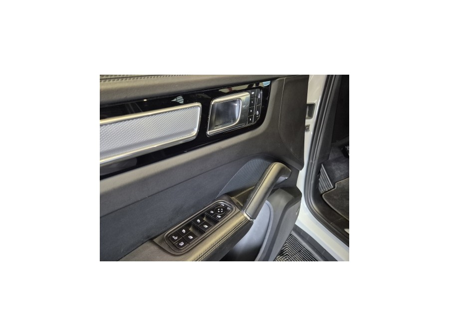 PORSCHE d'occasion CAYENNE 3.0 V6 462 COUPE PLATINIUM EDITION de 2023