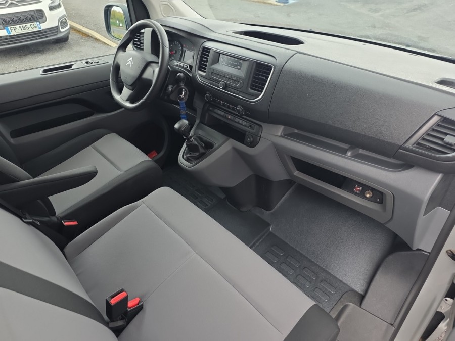 CITROEN d'occasion JUMPY M 1.6 BLUE HDI 115 CONFORT de 2017 Le Puy en