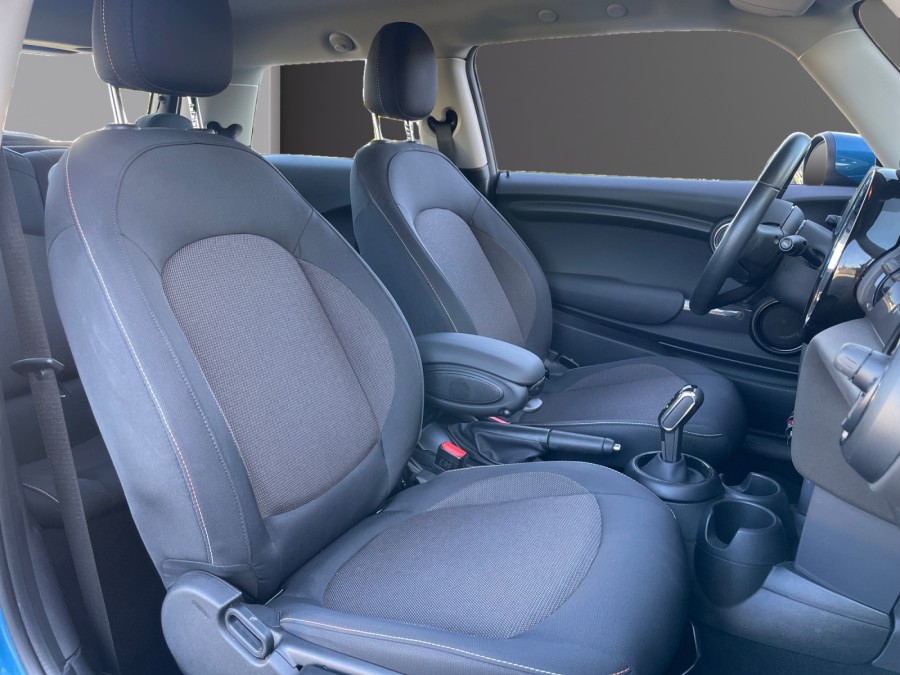 MINI d'occasion MINI One 102ch Business Design de 2022 Royan (17)﻿