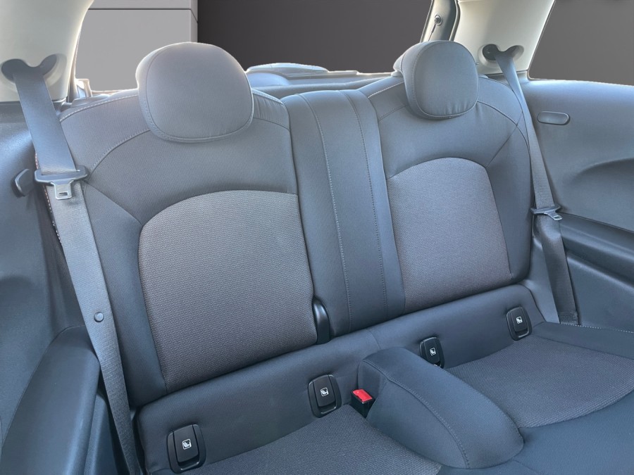 MINI d'occasion MINI One 102ch Business Design de 2022 Royan (17)﻿