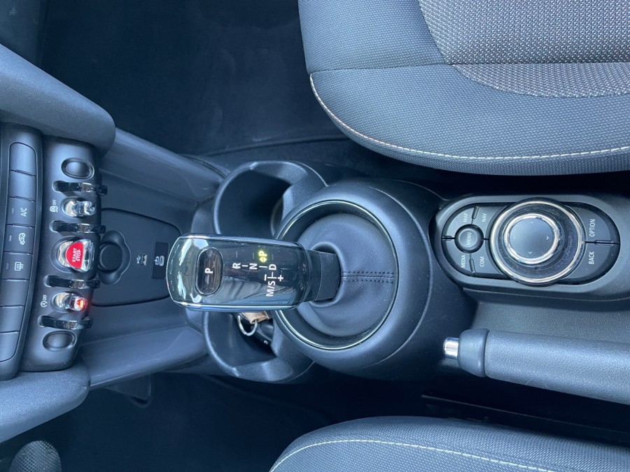 MINI d'occasion MINI One 102ch Business Design de 2022 Royan (17)﻿