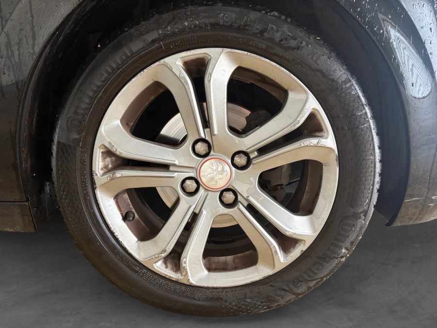 PEUGEOT d'occasion 208 1.6 EHDI 92 FAP BUSINESS de 2015 Nord Isère