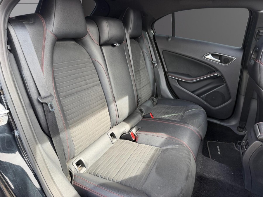 MERCEDES d'occasion CLASSE A 200 d Fascination 7G-DCT de 2015 Lyon St