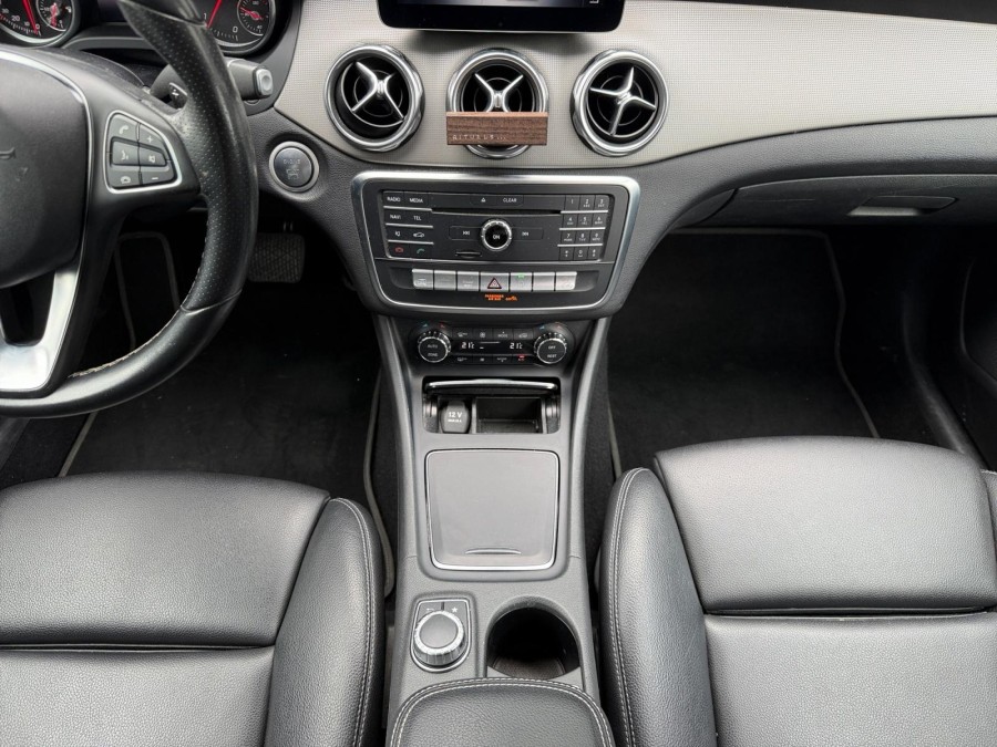 MERCEDES d'occasion GLA 200 D 2.2 CDI 4MATIC  sensation 7G de 2017