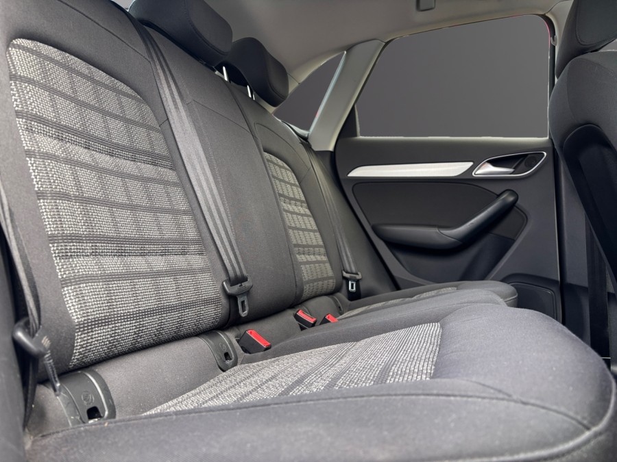 AUDI d'occasion Q3 2 TDI 140 S LINE de 2015 Carcassonne (11)﻿