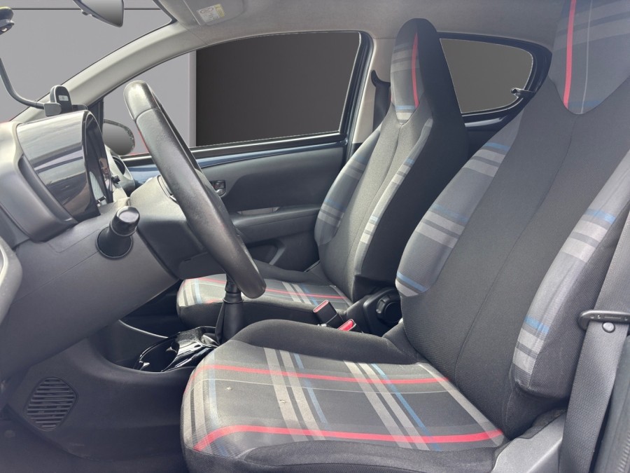 PEUGEOT d'occasion 108 1.2 VTI 82 PURETECH ALLURE de 2015 Frejus (83)﻿