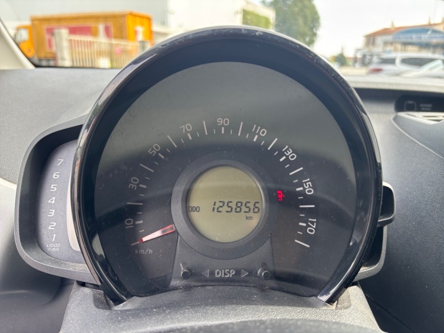 PEUGEOT d'occasion 108 1.2 VTI 82 PURETECH ALLURE de 2015 Frejus (83)﻿