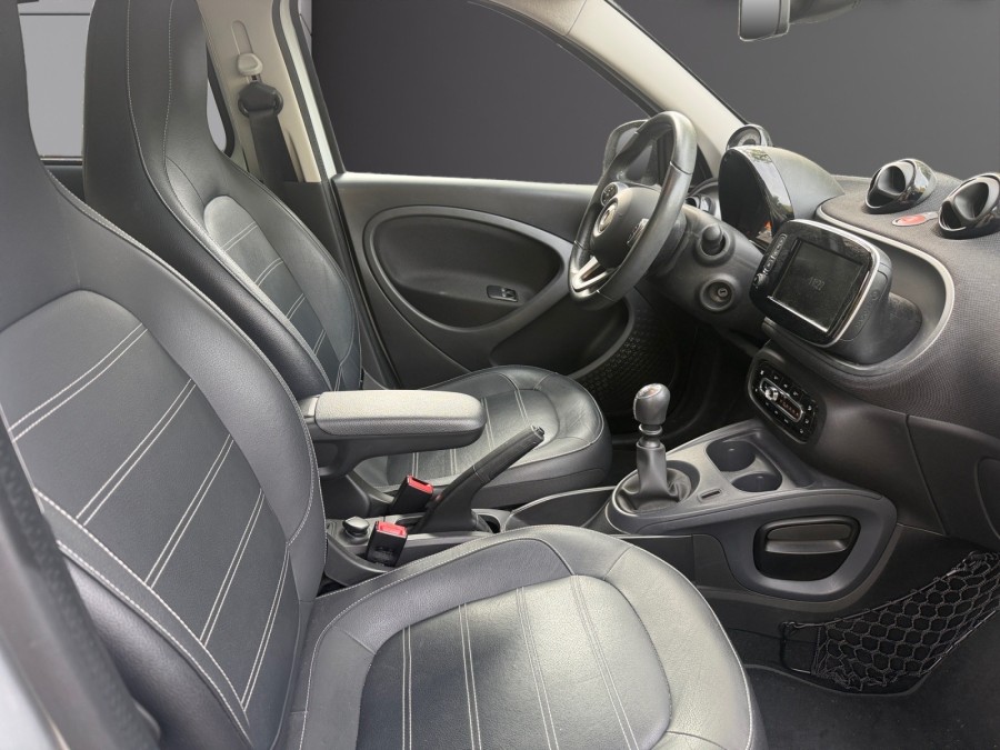 SMART d'occasion FORFOUR 90ch prime de 2017 Champigny sur Marne (94)﻿