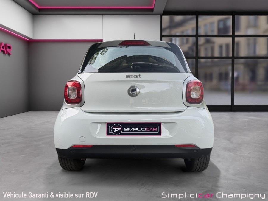 SMART d'occasion FORFOUR 90ch prime de 2017 Champigny sur Marne (94)﻿