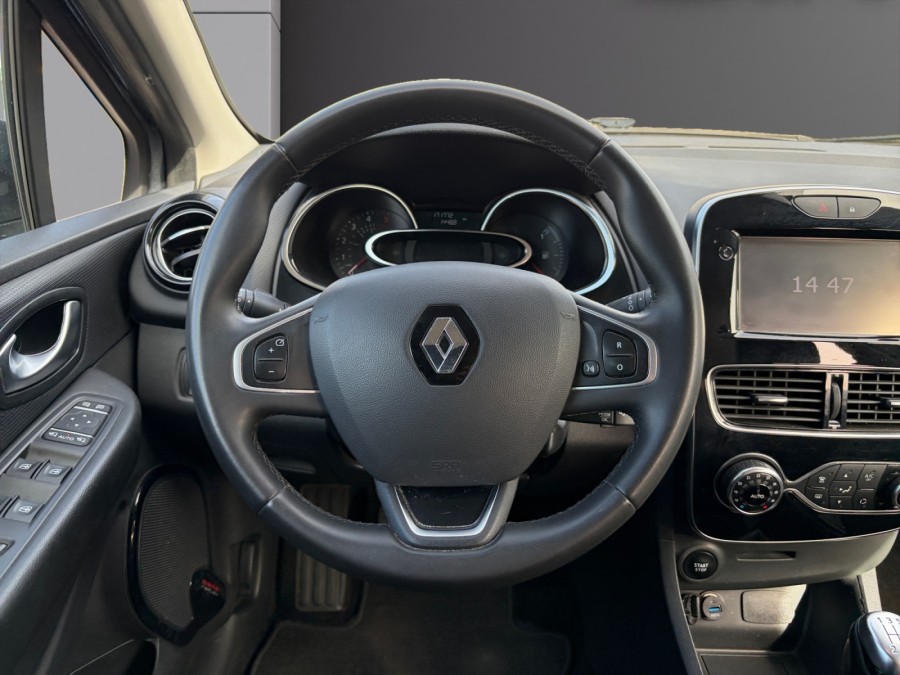 RENAULT d'occasion CLIO 1.5 dCi 90ch energy Intens 5p de 2017 Limoges