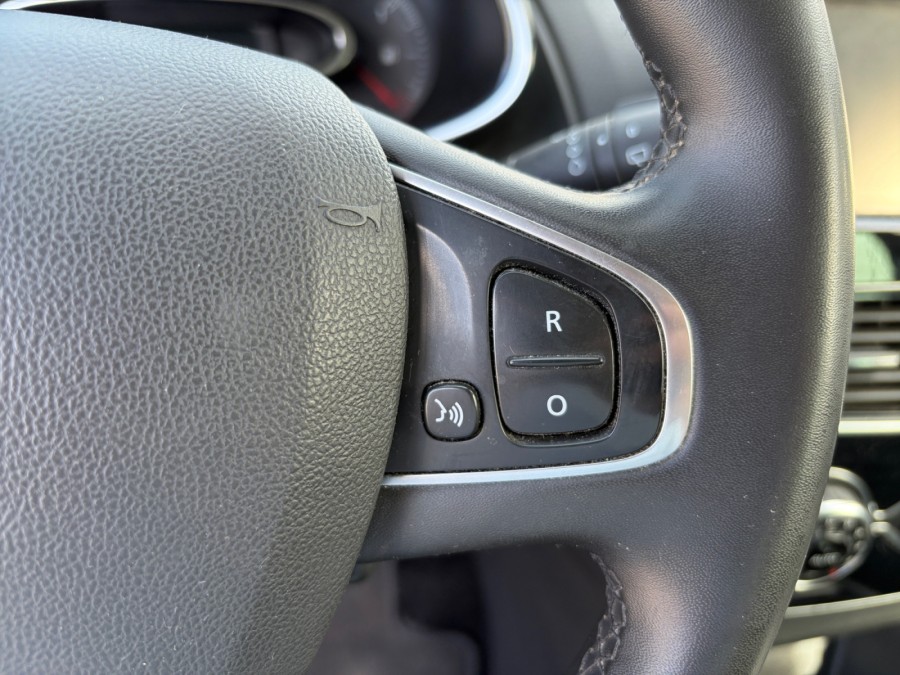 RENAULT d'occasion CLIO 1.5 dCi 90ch energy Intens 5p de 2017 Limoges