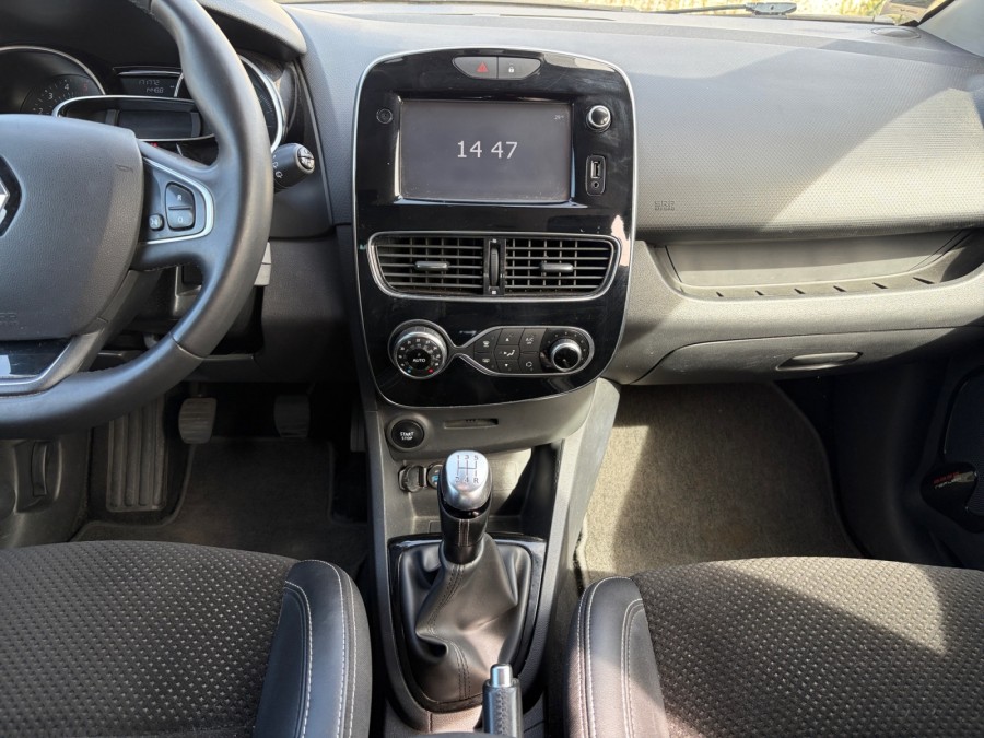 RENAULT d'occasion CLIO 1.5 dCi 90ch energy Intens 5p de 2017 Limoges