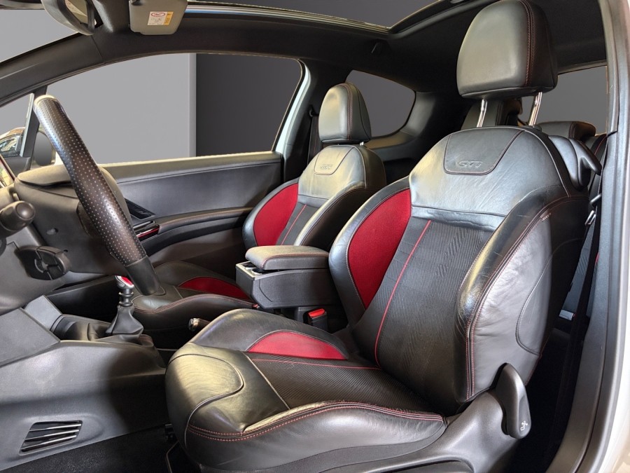 PEUGEOT d'occasion 208 1.6 THP de 2017 Rodez (12)﻿