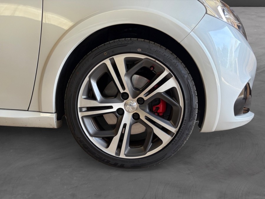PEUGEOT d'occasion 208 1.6 THP de 2017 Rodez (12)﻿