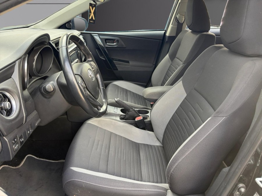 TOYOTA d'occasion AURIS II 1.8 136H DYNAMIC AUTO de 2018 Lyon St