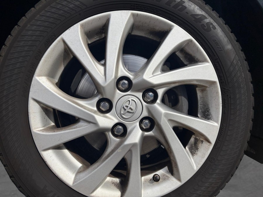 TOYOTA d'occasion AURIS II 1.8 136H DYNAMIC AUTO de 2018 Lyon St