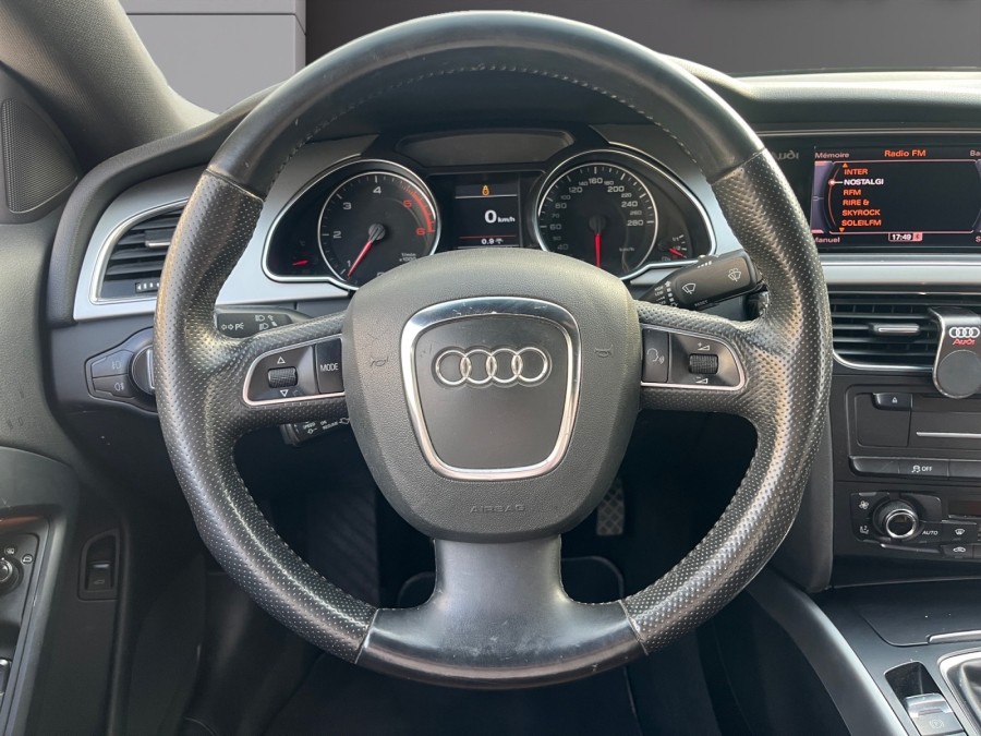 AUDI d'occasion A5 2 TDI 170 DPF ADVANCED EDITION PLUS de 2011 Salon