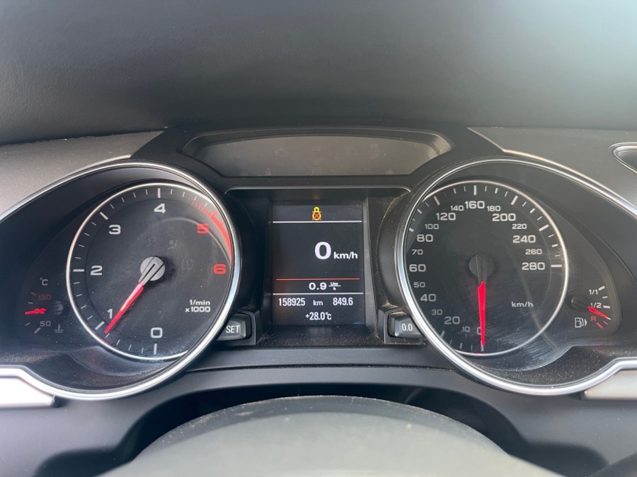 AUDI d'occasion A5 2 TDI 170 DPF ADVANCED EDITION PLUS de 2011 Salon