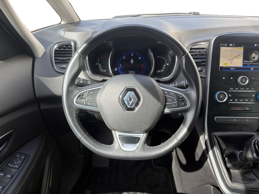 RENAULT d'occasion SCENIC 1.7 BLUE DCI 120 INTENS de 2018 Saint