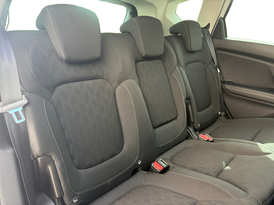 RENAULT d'occasion SCENIC 1.7 BLUE DCI 120 INTENS de 2018 Saint