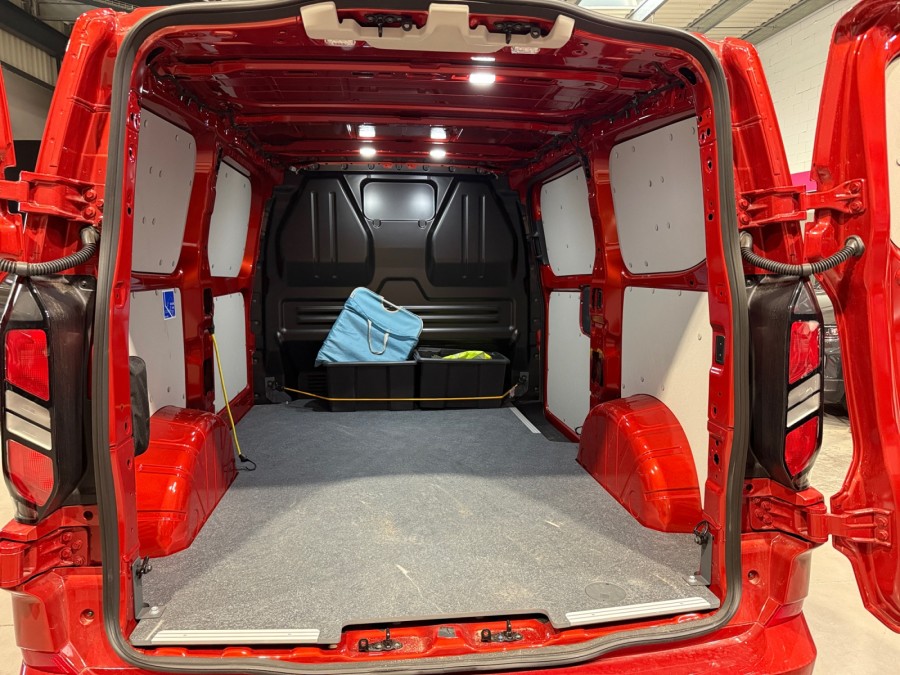 FORD d'occasion TRANSIT CUSTOM 320 L1H1 2.5 Duratec 232ch Hybride