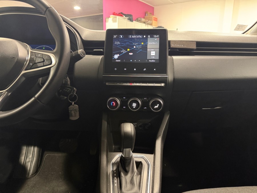 RENAULT d'occasion CLIO 1.6 E-Tech hybride 140ch Business -21N de