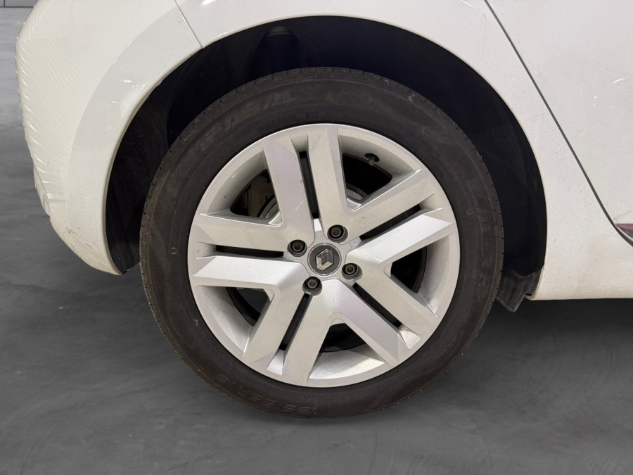 RENAULT d'occasion CLIO 1.6 E-Tech hybride 140ch Business -21N de