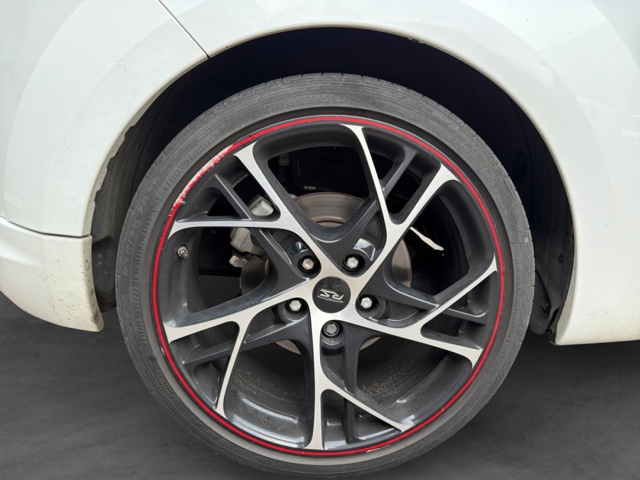 RENAULT d'occasion MEGANE III 2 16V 265 RENAULT SPORT COUPE de 2013