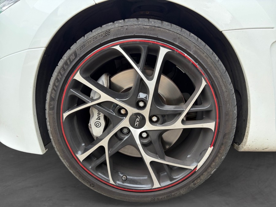 RENAULT d'occasion MEGANE III 2 16V 265 RENAULT SPORT COUPE de 2013