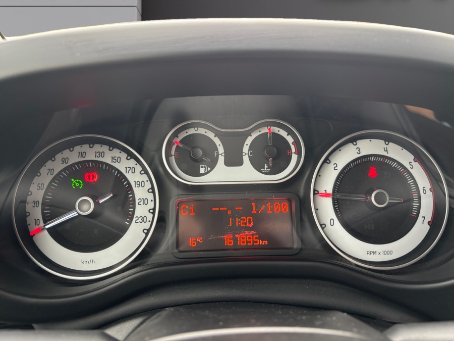 FIAT d'occasion 500L 1.6 MULTIJET 16V 120 POPSTAR TREKKING de 2015