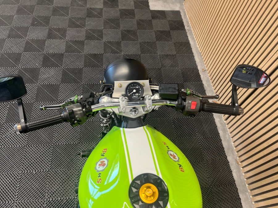 KAWASAKI d'occasion ZR7-S 750cc de 2004 Pau (64)﻿