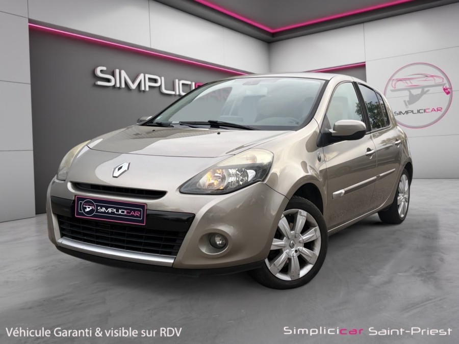 RENAULT d'occasion CLIO EXPRESSION CLIM 1.5DCI 90 de 2011 Lyon St