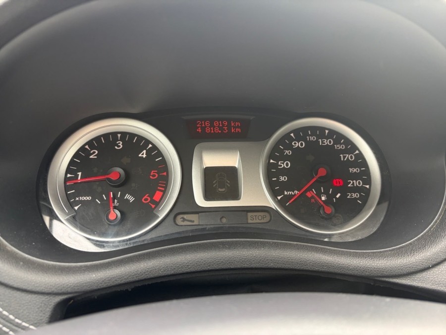 RENAULT d'occasion CLIO EXPRESSION CLIM 1.5DCI 90 de 2011 Lyon St