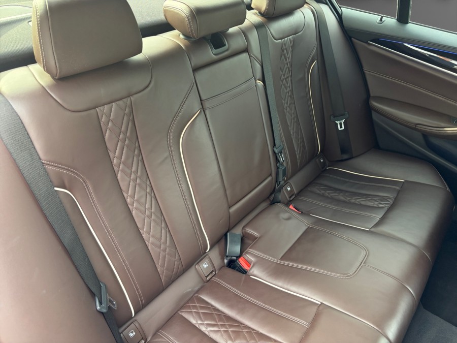 BMW d'occasion SERIE 5 M550iA xDrive 462ch Steptronic de 2017 Saint