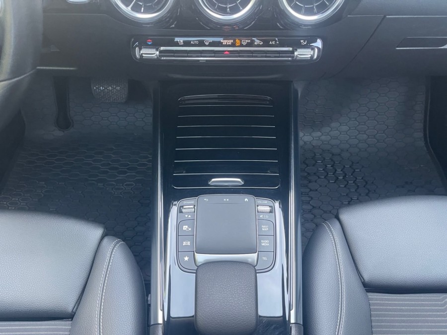 MERCEDES d'occasion CLASSE GLA II GLA 250 4MATIC PROGRESSIVE LINE DCT