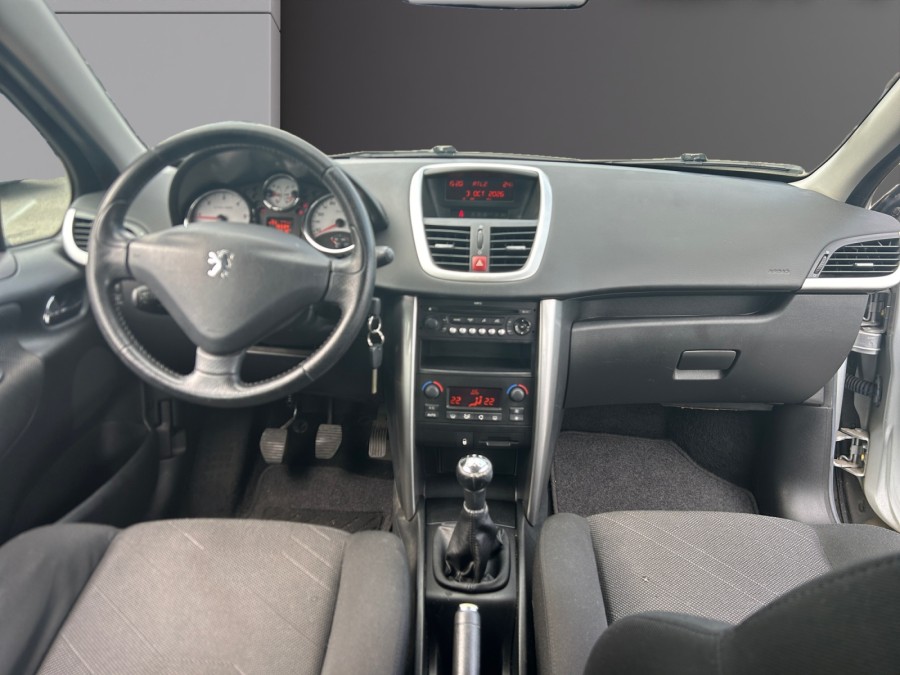 PEUGEOT d'occasion 207 1.6 HDI 90 SERIE 64 de 2009 Coignières (78)﻿