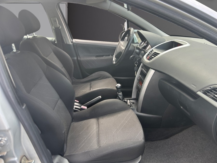 PEUGEOT d'occasion 207 1.6 HDI 90 SERIE 64 de 2009 Coignières (78)﻿