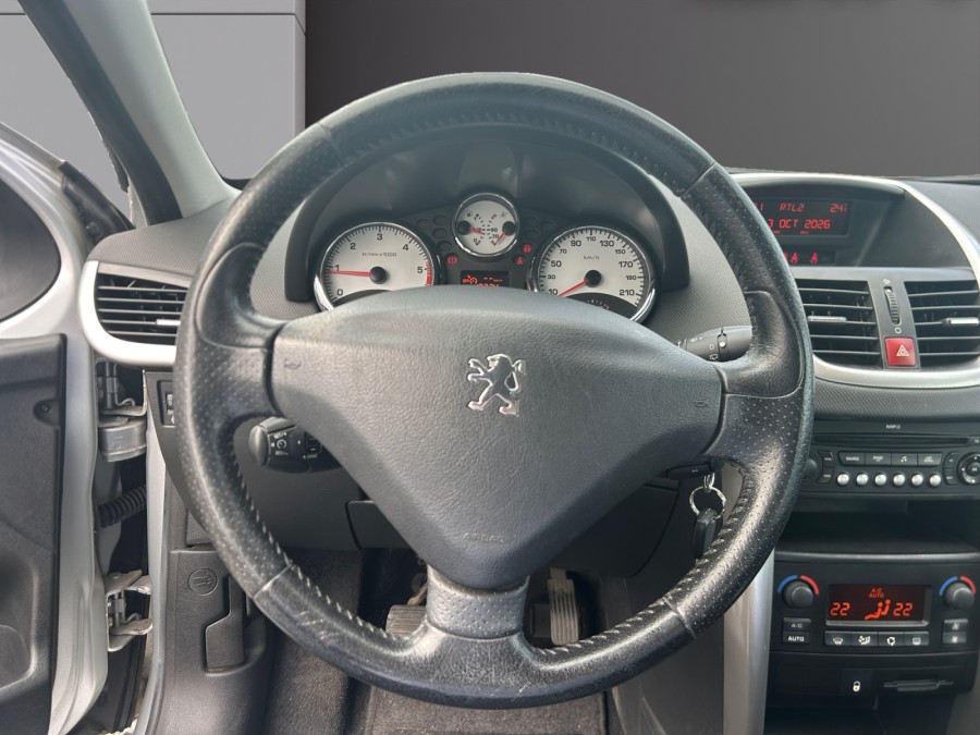 PEUGEOT d'occasion 207 1.6 HDI 90 SERIE 64 de 2009 Coignières (78)﻿
