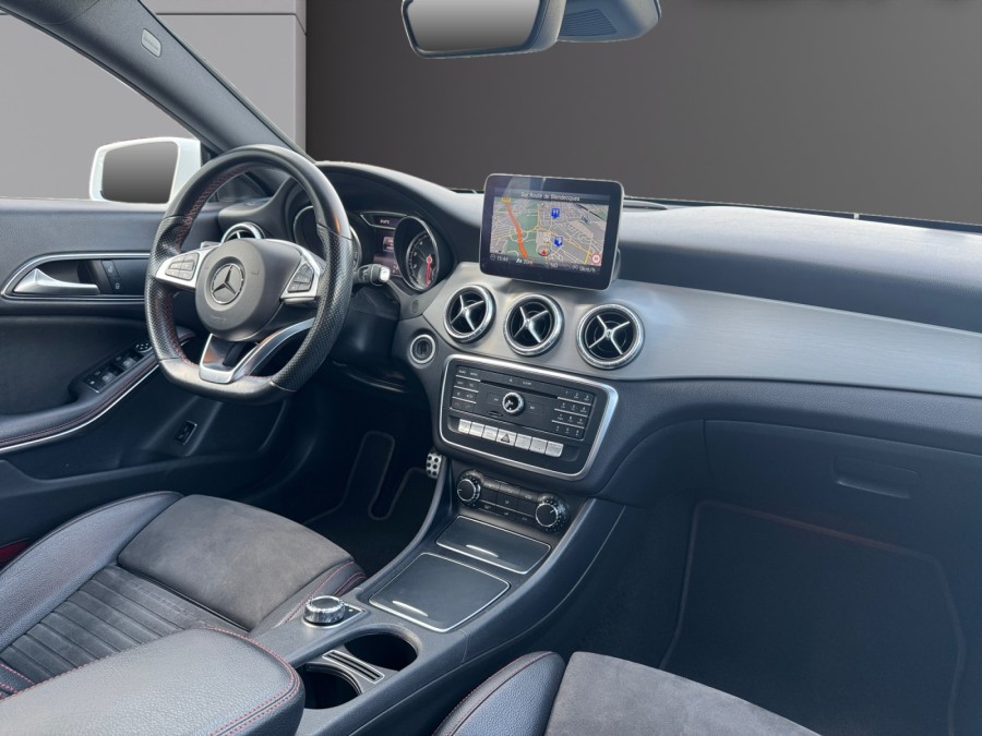 MERCEDES d'occasion CLA 180 Fascination 7G-DCT de 2018 Saint Omer