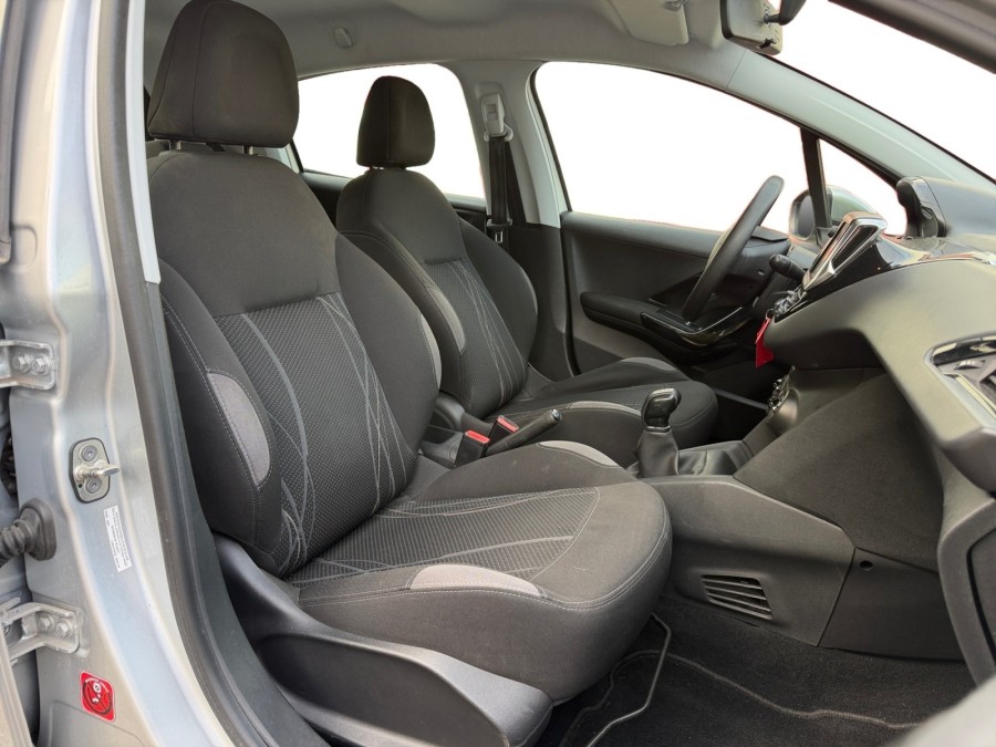 PEUGEOT d'occasion 208 AFFAIRE 1.6 BLUE HDI 75 PRO de 2017 Saint