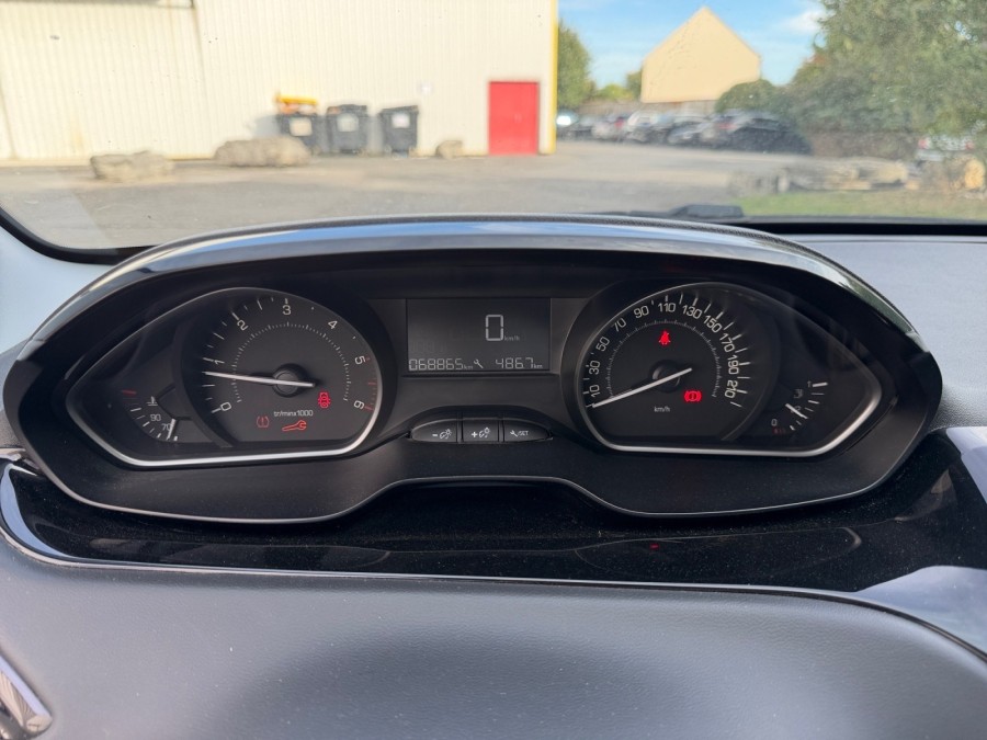 PEUGEOT d'occasion 208 AFFAIRE 1.6 BLUE HDI 75 PRO de 2017 Saint