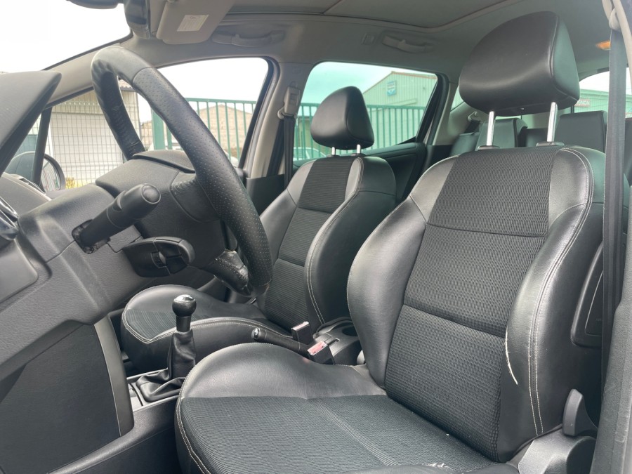 PEUGEOT d'occasion 207 SW 1.6 HDi 90 ch Outdoor de 2009 Royan (17)﻿
